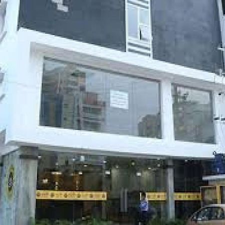 La Riviera Suites Madhapur Χιντεραμπάντ Εξωτερικό φωτογραφία