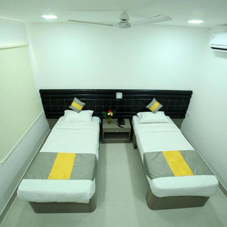 La Riviera Suites Madhapur Χιντεραμπάντ Εξωτερικό φωτογραφία