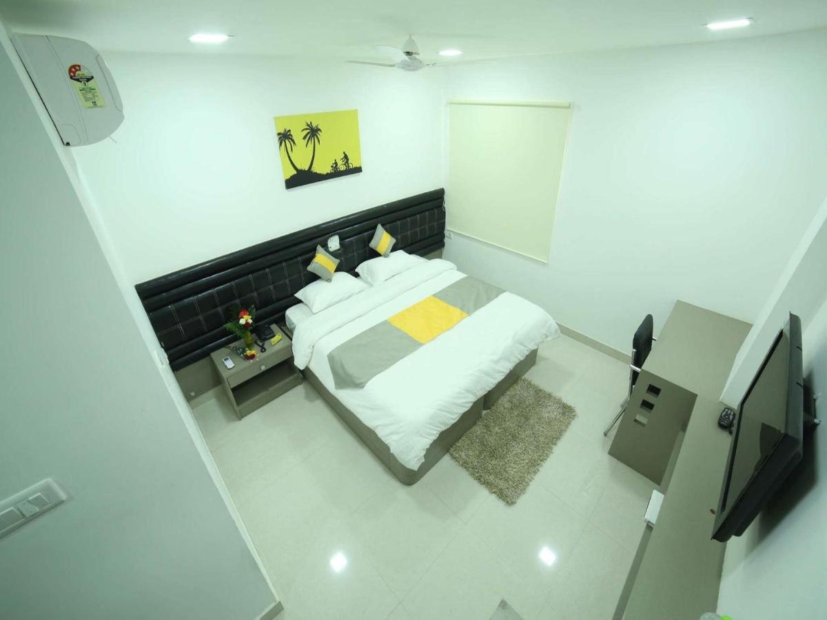 La Riviera Suites Madhapur Χιντεραμπάντ Εξωτερικό φωτογραφία