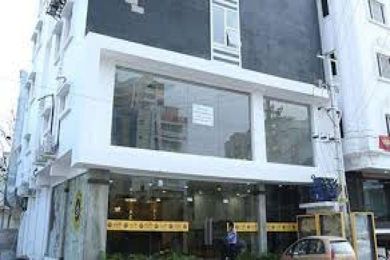 La Riviera Suites Madhapur Χιντεραμπάντ Εξωτερικό φωτογραφία